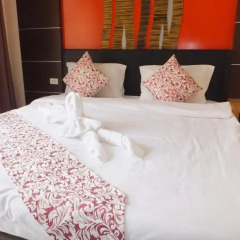 Dengba Hostel Phuket Улучшенный номер с различными типами кроватей фото 20