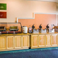 Отель Comfort Inn and Suites Resort Cocoa Beach США, Какао-Бич - отзывы, цены и фото номеров - забронировать отель Comfort Inn and Suites Resort Cocoa Beach онлайн питание