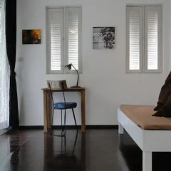 Отель Littlest Guesthouse Бангкок комната для гостей фото 5