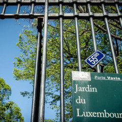 Отель Hôtel Jardin le Bréa спортивное сооружение