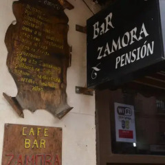 Отель Pension Zamora интерьер отеля
