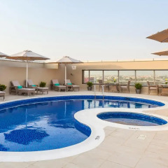 Отель Flora Al Barsha Mall of the Emirates бассейн фото 3