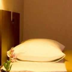 Отель Queen Lotus Guesthouse Бангкок удобства в номере