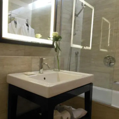 Отель Starhotels Michelangelo 4* Улучшенный номер с различными типами кроватей фото 24