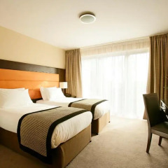 Edinburgh Capital Hotel 3* Стандартный номер с различными типами кроватей