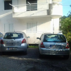 Отель Apartmani Tiha Noc парковка