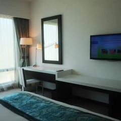 Отель Auberge Discovery Bay Hong Kong 4* Стандартный номер с двуспальной кроватью фото 3