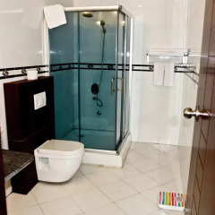 Birdrock Hotel Anomabo ванная