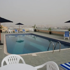 Отель West Zone Plaza Hotel Apartments ОАЭ, Дубай - отзывы, цены и фото номеров - забронировать отель West Zone Plaza Hotel Apartments онлайн бассейн фото 3