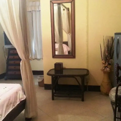 Отель Nickys Guesthouse комната для гостей фото 3