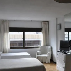Отель Apartamentos Austria Valencia Испания, Валенсия - отзывы, цены и фото номеров - забронировать отель Apartamentos Austria Valencia онлайн комната для гостей фото 2