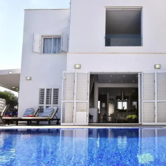 Отель Villa Blue Phoenix бассейн фото 3