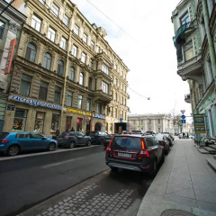 Апартаменты Apartments next to Kazan Cathedral Санкт-Петербург парковка