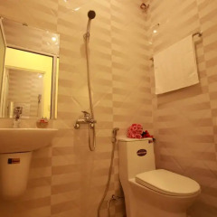 Отель Pretty Backpackers House Далат ванная