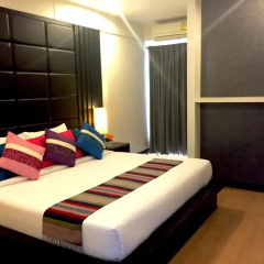 Отель Charoenchit House 2* Номер Делюкс с различными типами кроватей фото 4