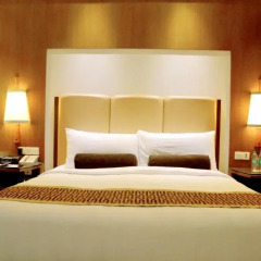 Crowne Plaza Hotel New Delhi Okhla 5* Стандартный номер с различными типами кроватей фото 5