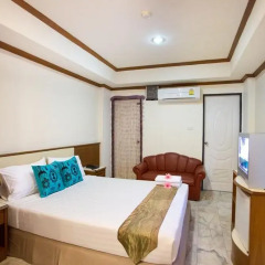 Chaipat Hotel 3* Стандартный номер с различными типами кроватей фото 2