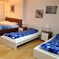 Hostel One Miru Кровать в общем номере с двухъярусной кроватью фото 23