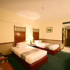 Bangkok Palace Hotel 4* Улучшенный номер с различными типами кроватей фото 3