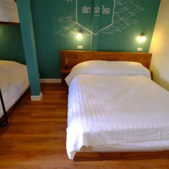 Хостел Siri Poshtel Bangkok Стандартный семейный номер с двуспальной кроватью фото 3