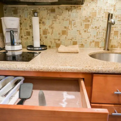 Отель Castle Waikiki Grand Hotel США, Гонолулу - отзывы, цены и фото номеров - забронировать отель Castle Waikiki Grand Hotel онлайн ванная фото 2