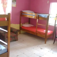 IRIE Vibez hostel Кровать в общем номере фото 4