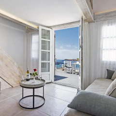 Отель Athina Luxury Suites 4* Люкс с двуспальной кроватью фото 26