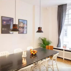 Отель Central 4 bedroom apt. for big groups комната для гостей фото 5