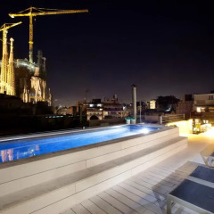 Отель Enjoybcn Sagrada Familia Apartments Испания, Барселона - отзывы, цены и фото номеров - забронировать отель Enjoybcn Sagrada Familia Apartments онлайн бассейн