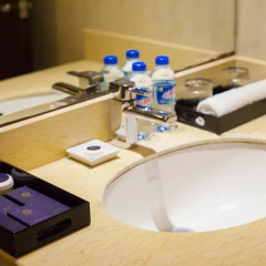 Authentic Hanoi Boutique Hotel 4* Номер Делюкс с двуспальной кроватью фото 18