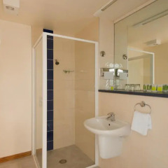 Scenic Hotel Bay of Islands 4* Улучшенный номер с различными типами кроватей фото 2