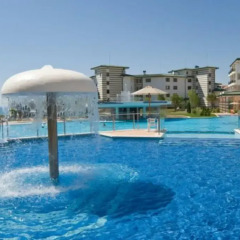 Отель Emerald Resort Studios Болгария, Равда - отзывы, цены и фото номеров - забронировать отель Emerald Resort Studios онлайн бассейн фото 2