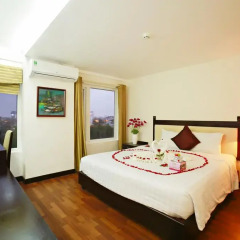Hue Serene Shining Hotel & Spa 3* Улучшенный номер с различными типами кроватей фото 2
