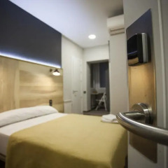 Отель Hostal CC Atocha Испания, Мадрид - отзывы, цены и фото номеров - забронировать отель Hostal CC Atocha онлайн комната для гостей фото 3