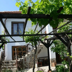 Отель Guest House Bai Petko Вилла