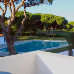 Отель Golf Villa бассейн