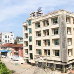 Golden-Kinnara-Hotel пляж