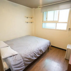 Beewon Guest House - Hostel Стандартный номер с двуспальной кроватью фото 11