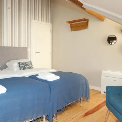 Отель Flores Guest House 4* Стандартный номер с двуспальной кроватью фото 9