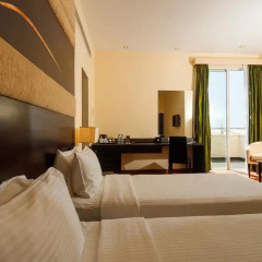 Renuka City Hotel 3* Стандартный номер с различными типами кроватей фото 4