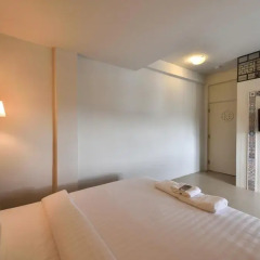 Отель Phuket Montre Resotel 3* Номер Делюкс фото 2