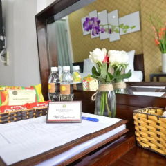 Hanoi Bella Rosa Suite Hotel 3* Люкс с различными типами кроватей фото 3