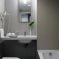 Hotel Angela Suites & Lobby 3* Стандартный номер с различными типами кроватей фото 3