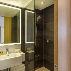 Отель Hyatt Regency Paris Etoile 4* Улучшенный номер с различными типами кроватей фото 11