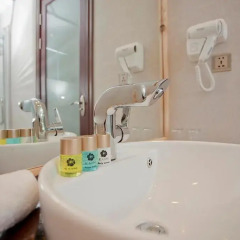 Kaani Beach Hotel 4* Номер Делюкс с различными типами кроватей фото 4