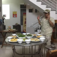 Отель Skybird Homestay питание