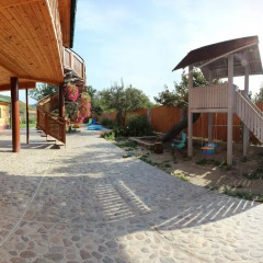 Гостиница Pid Zelyonym Dakhom Country House парковка