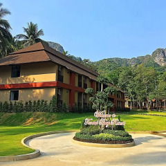 Отель Tonsai Bay Resort 3* Улучшенный номер с различными типами кроватей фото 5