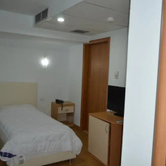 Hotel Oaz сейф в номере