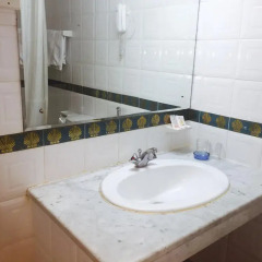 Отель Gold Plaza Guest House ванная фото 2